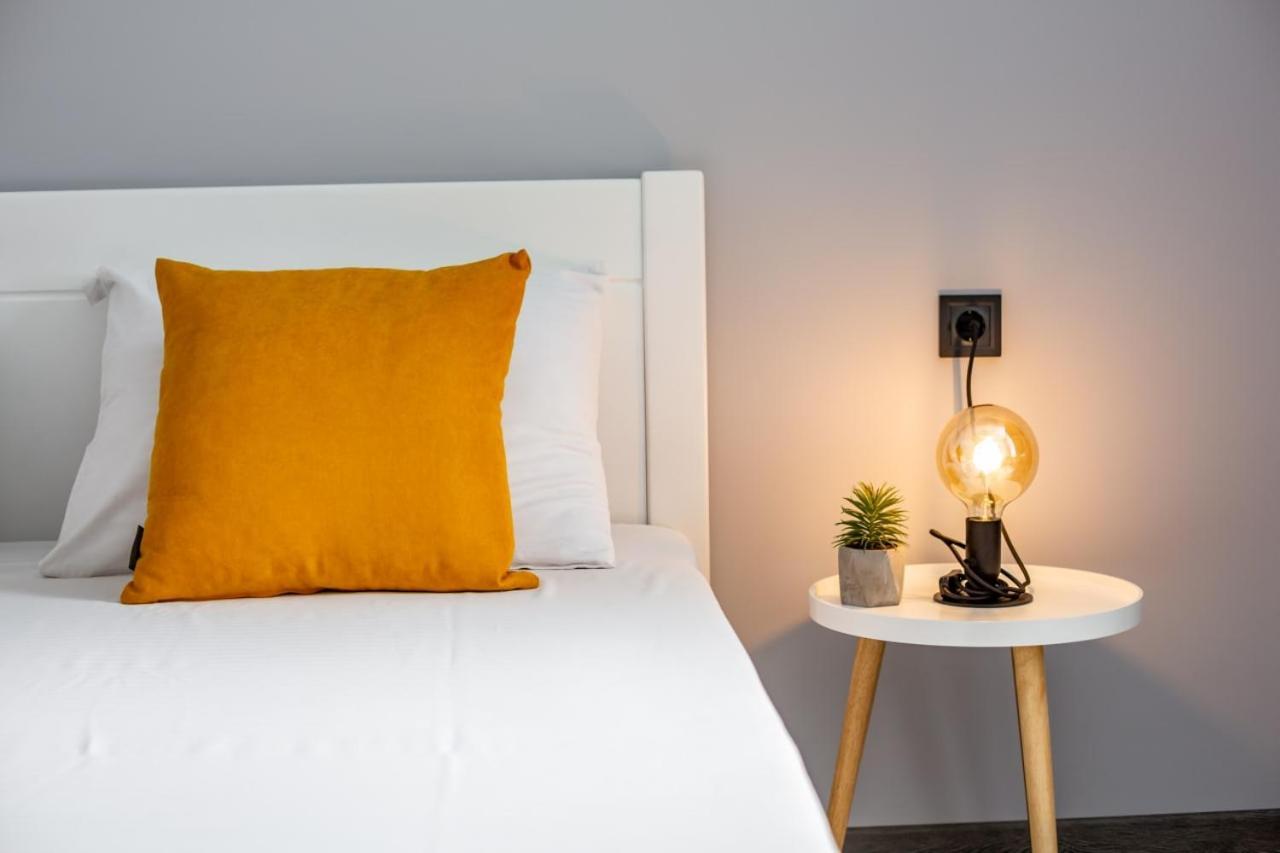 Stylish Apartment In The Center 利沃夫 外观 照片